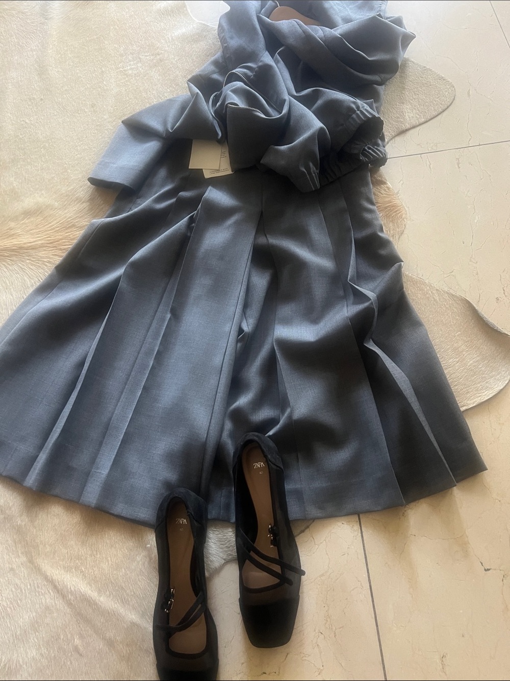 COS tailored set with folded a line skirt and a hooded jacket 6 - Picture 14 of 14